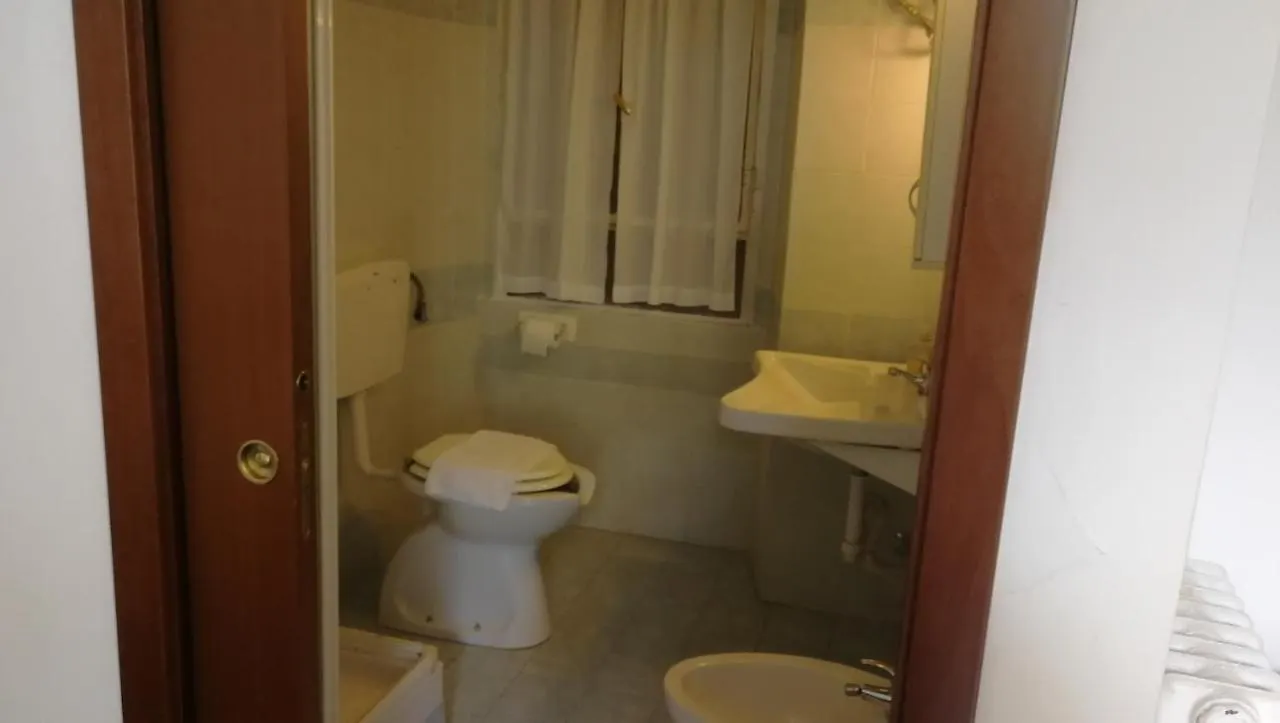 Hotel Gambara Milano 0*,